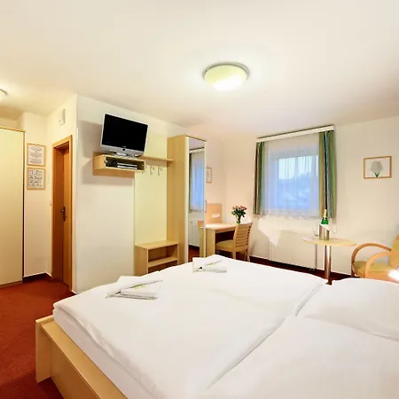 Krumlov - Massage チェスキー クルムロフ