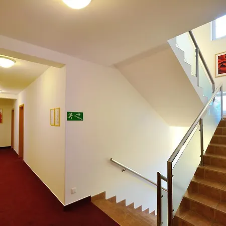 Krumlov - Massage Πανσιόν 3*